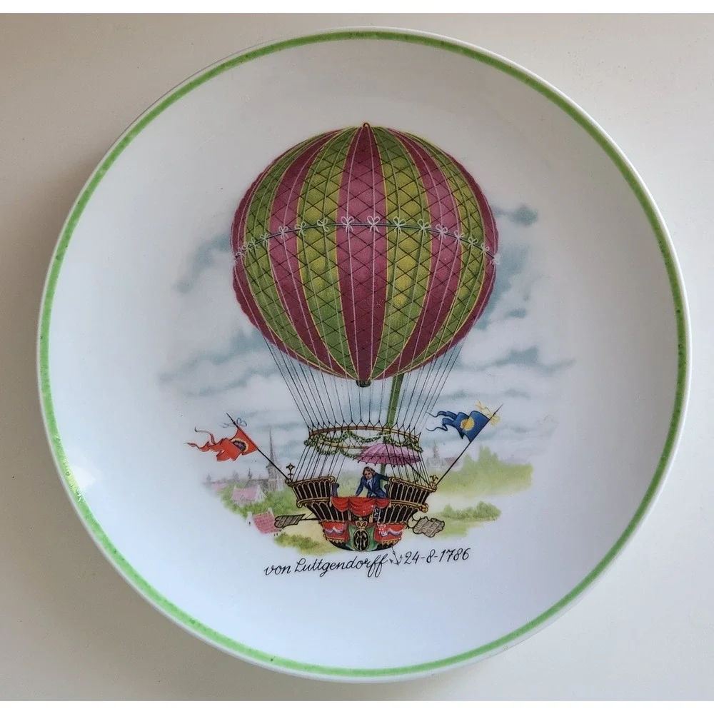 Vintage porcelain hot air balloon decorative plate Green von luttgendorff